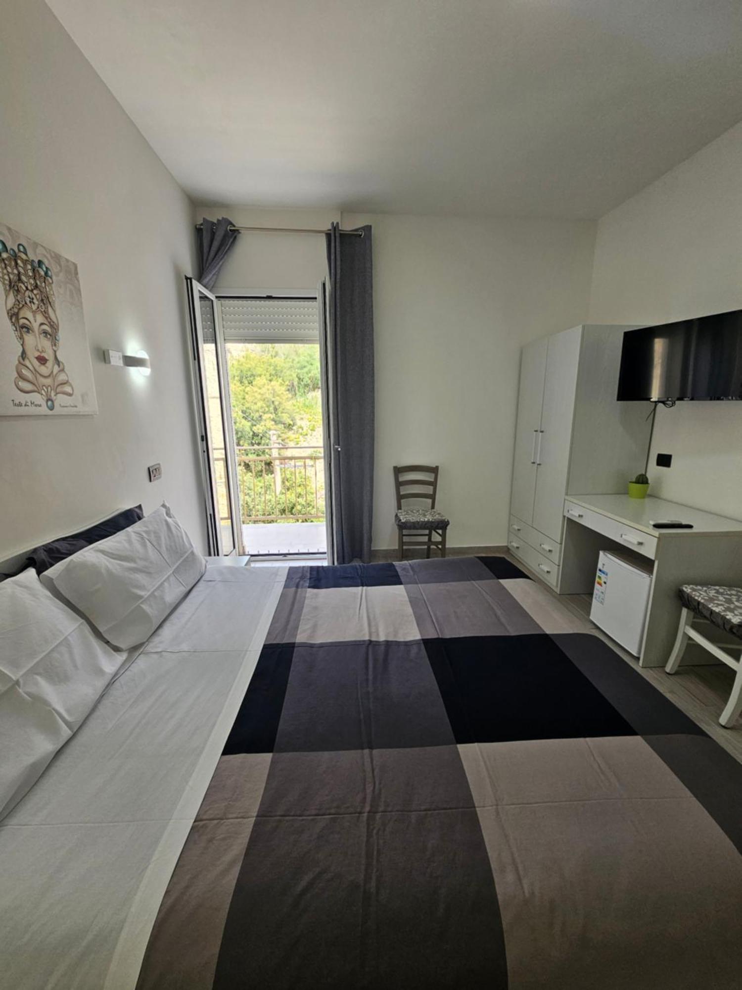 Frontemare Locazione Turistica Hotel Porto Empedocle Exterior foto