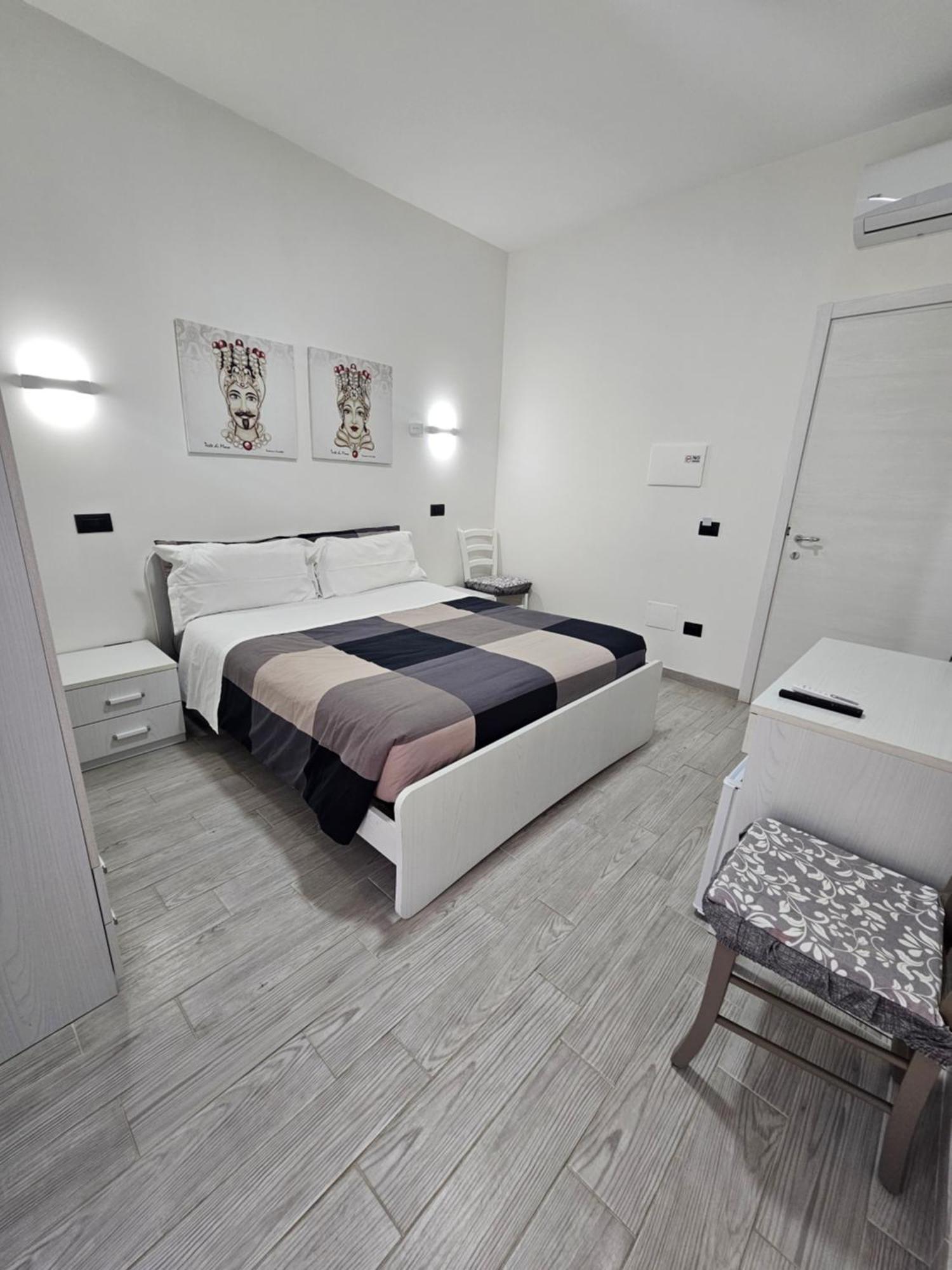 Frontemare Locazione Turistica Hotel Porto Empedocle Exterior foto