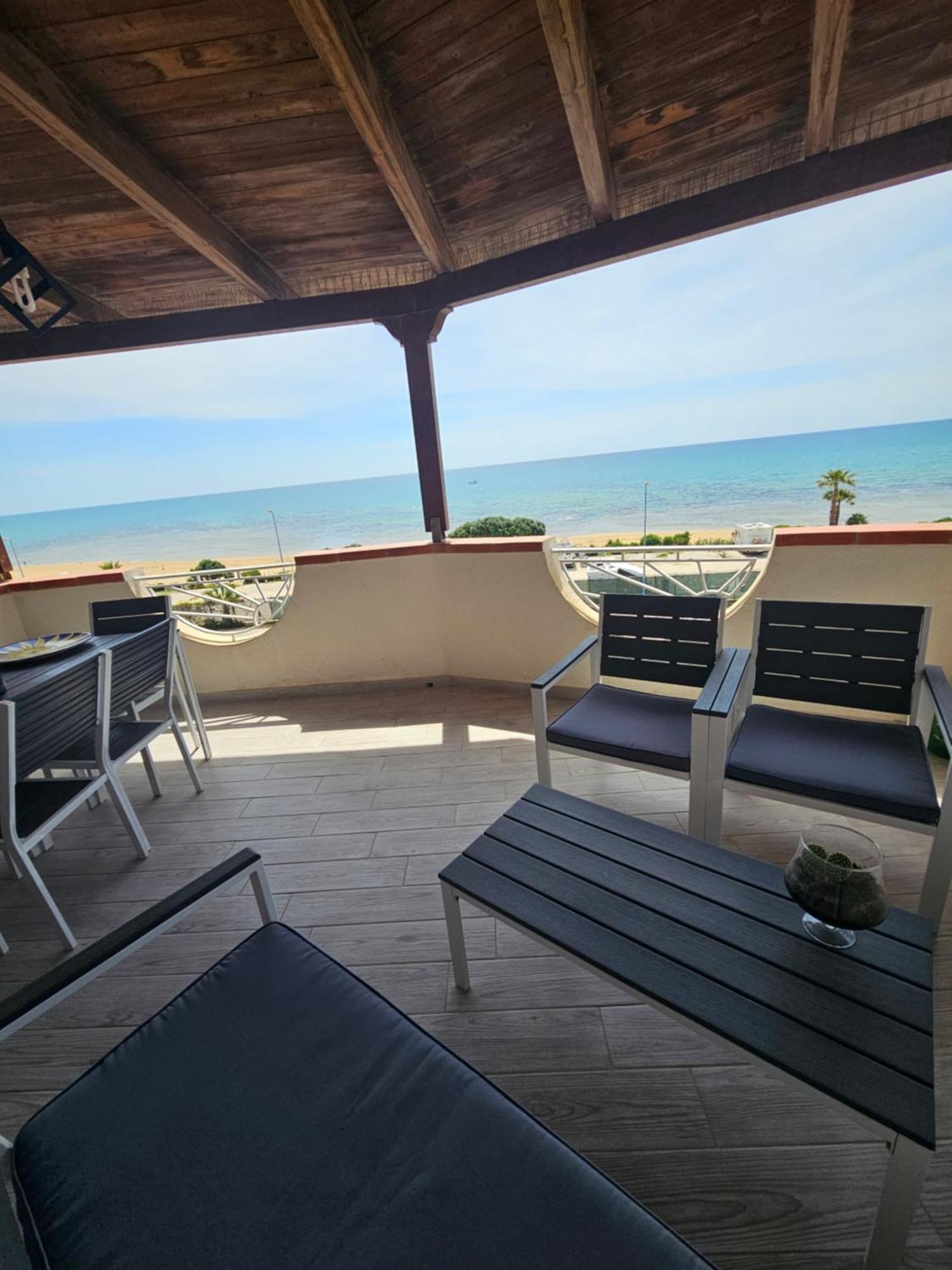 Frontemare Locazione Turistica Hotel Porto Empedocle Exterior foto